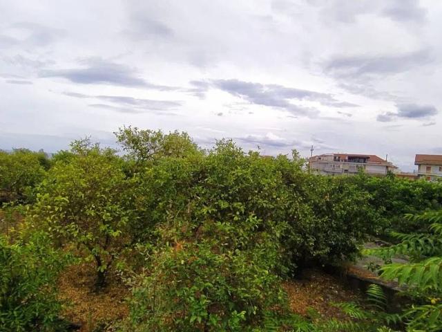 Terreno in vendita a Aci Santa Lucia, Aci Catena