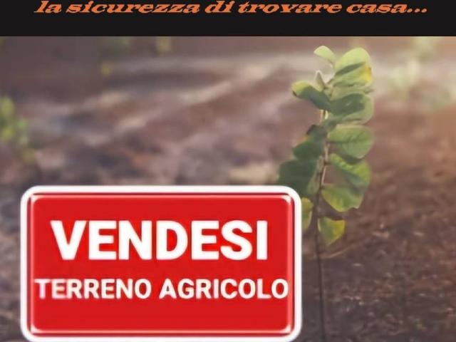 Terreno in vendita a Aci Sant'antonio, Sicilia