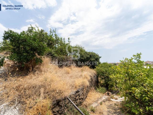 Terreno in vendita a Sciarelle, Acireale