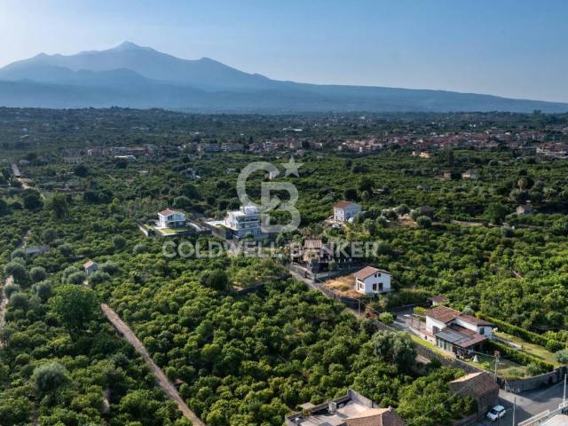 Terreno in vendita a Acireale, Sicilia