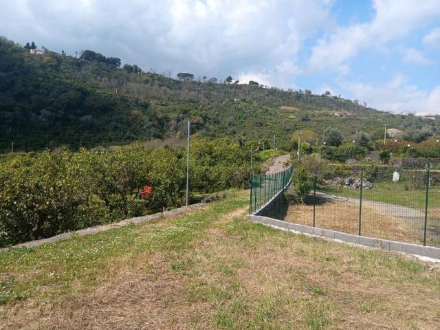 Terreno in vendita a Acireale, Sicilia