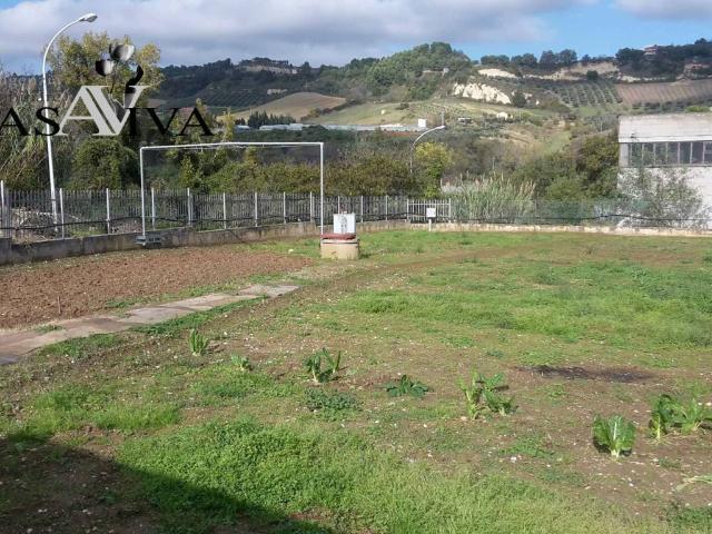 Terreno in vendita a Zona Industriale Acquaviva Picena, Marche
