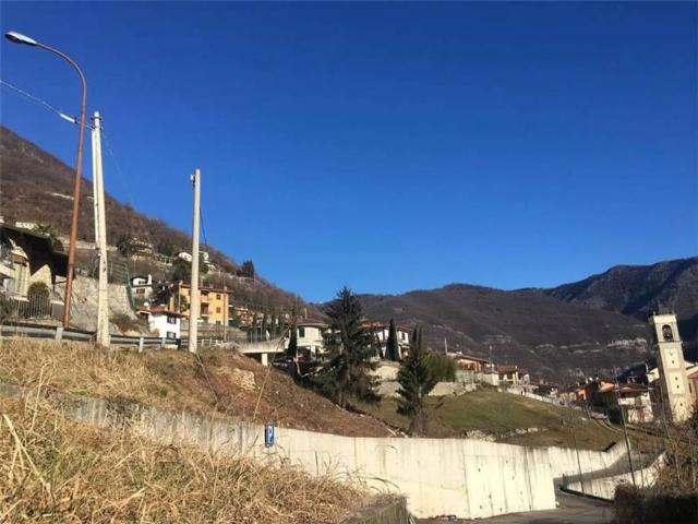 Terreno in vendita a Adrara San Rocco, Lombardia