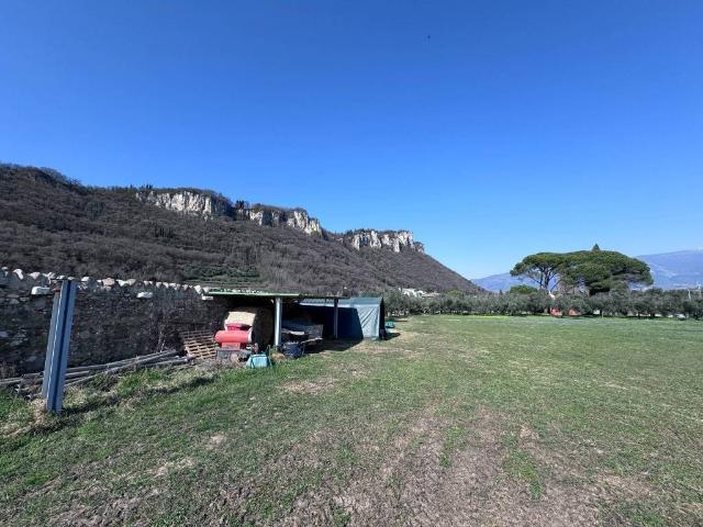 Terreno in vendita a Affi, Veneto