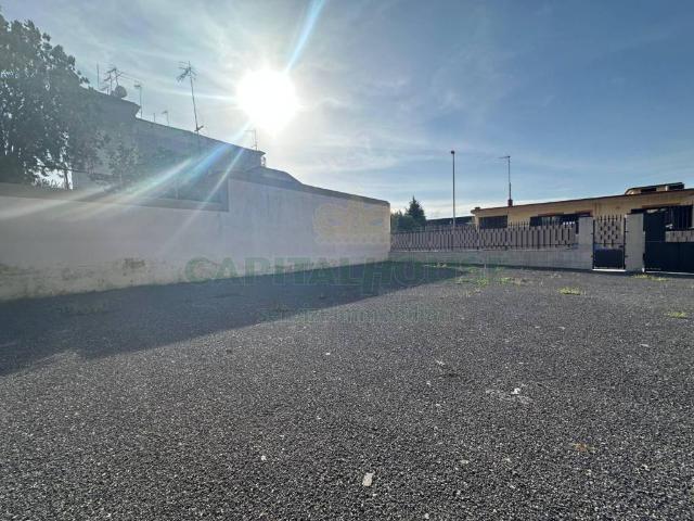 Terreno in vendita a Afragola, Campania