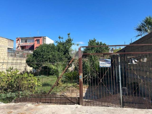 Terreno in vendita a Afragola, Campania