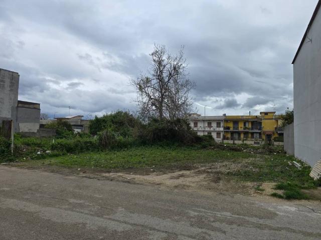 Terreno in vendita a Afragola, Campania