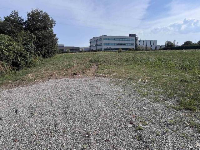 Terreno in vendita a Agrate Brianza, Lombardia