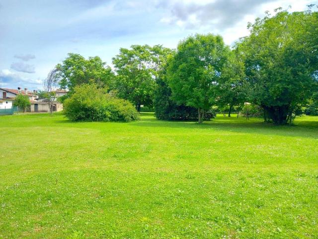 Terreno in vendita a Aiello Del Friuli, Friuli-Venezia Giulia