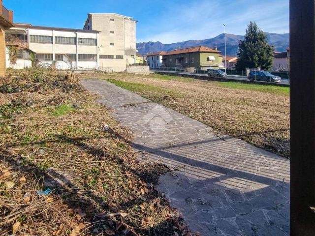 Terreno in vendita a Airuno, Lombardia