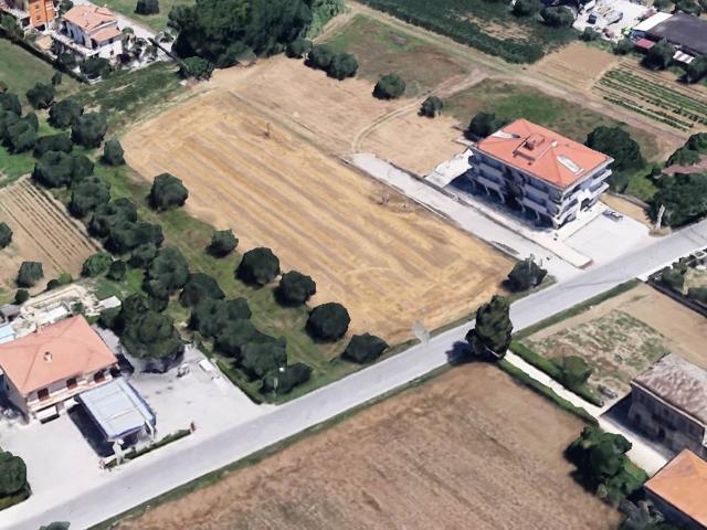 Terreno in vendita a Unione dei Comuni della Val Vibrata, Alba Adriatica
