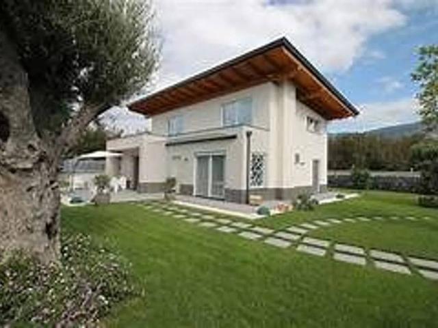 Terreno in vendita a Albanella, Campania