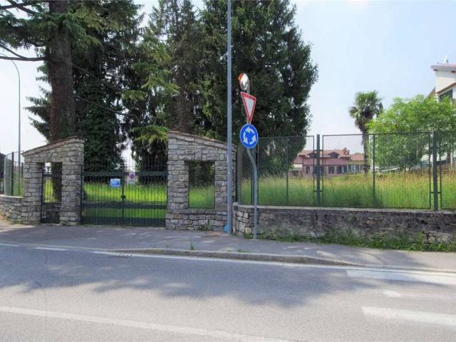 Terreno in vendita a Carcano, Albavilla