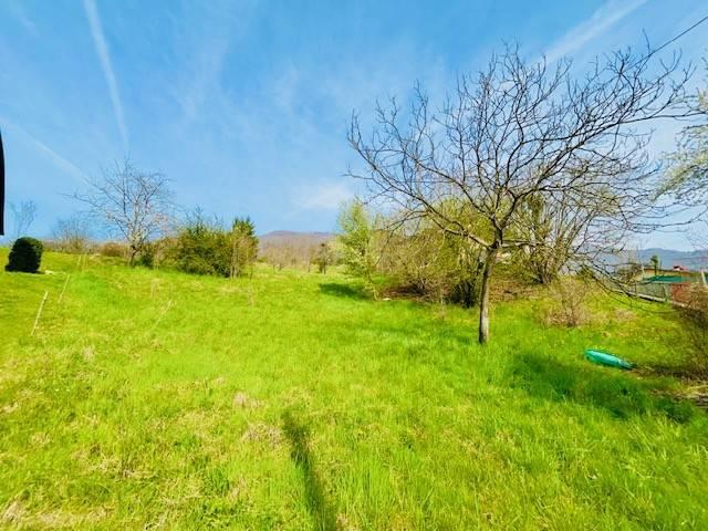 Terreno in vendita a Albino, Lombardia