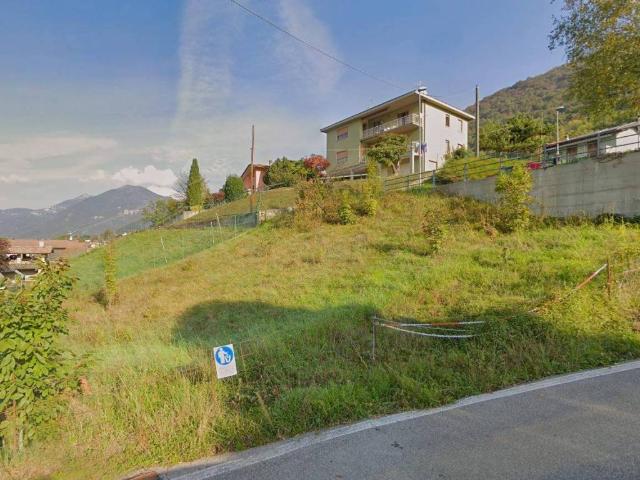 Terreno in vendita a Albino, Lombardia