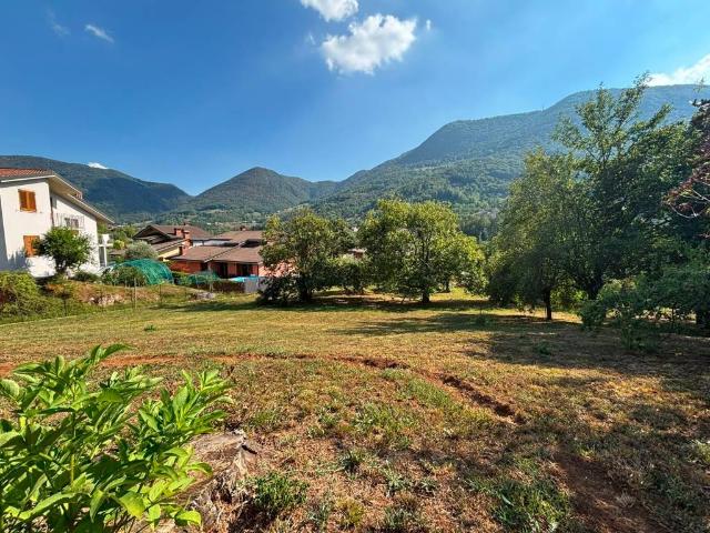 Terreno in vendita a Albino, Lombardia