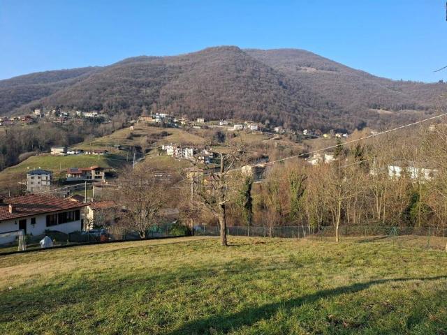 Terreno in vendita a Albino, Lombardia