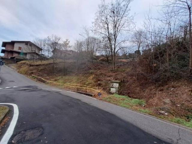 Terreno in vendita a Almenno San Bartolomeo, Lombardia