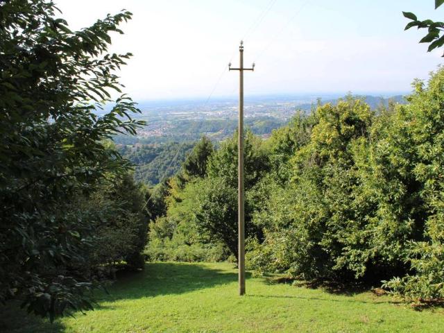 Terreno in vendita a Almenno San Bartolomeo, Lombardia