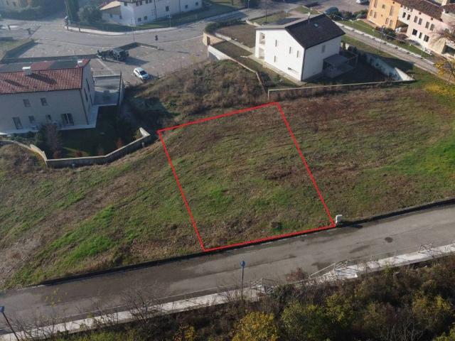 Terreno in vendita a Marola, Alonte