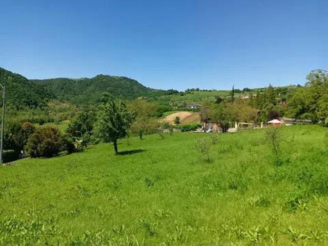 Terreno in vendita a Alta Val Tidone, Caminata