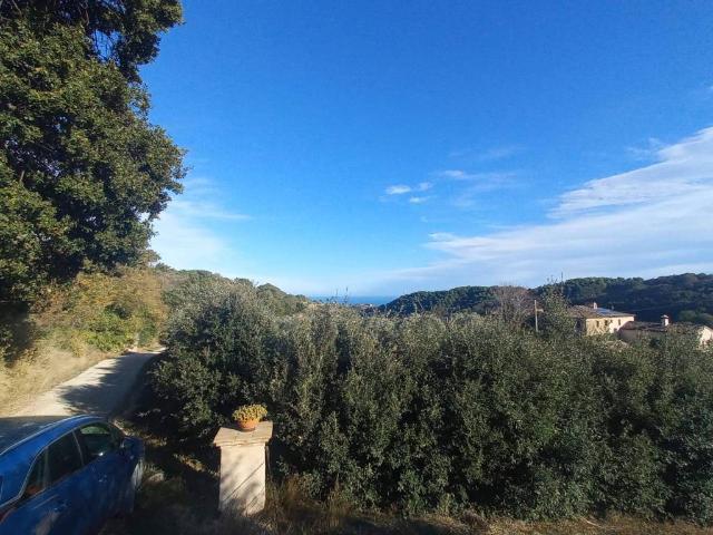 Terreno in vendita a Marche, Fermo