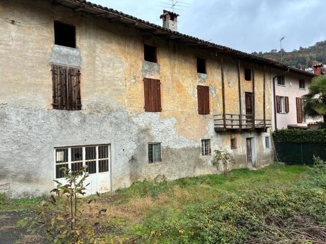 Terreno in vendita a Alzano Lombardo, Lombardia