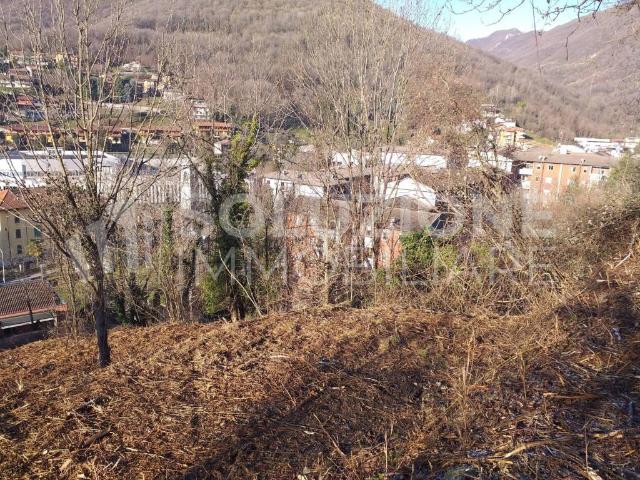 Terreno in vendita a Alzano Lombardo, Lombardia