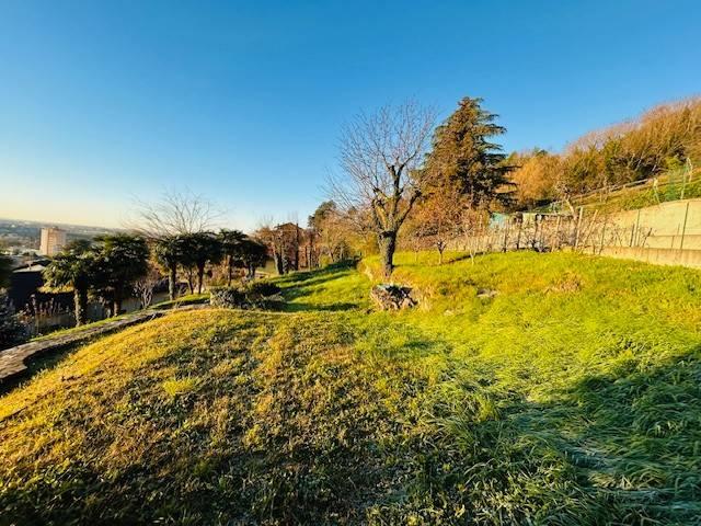 Terreno in vendita a Alzano Sopra, Alzano Lombardo