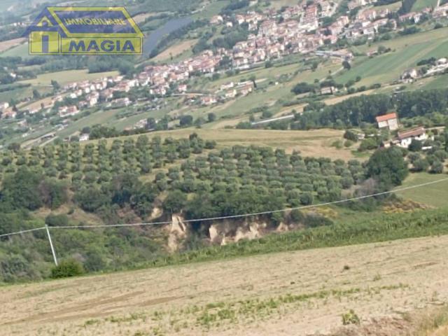 Terreno in vendita a Unione dei Comuni della Val Vibrata, Ancarano