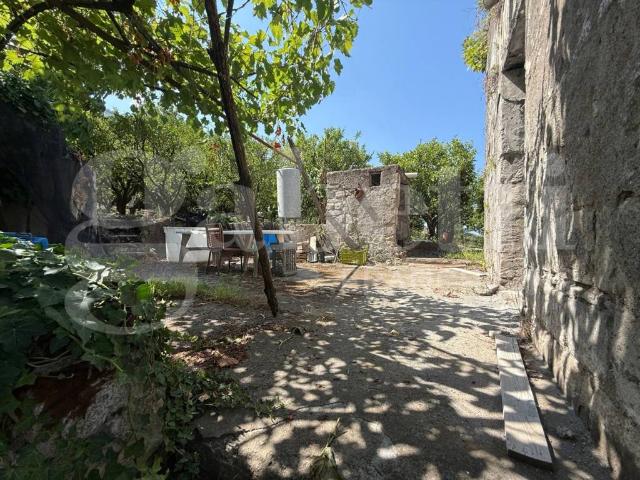 Terreno in vendita a Angri, Campania