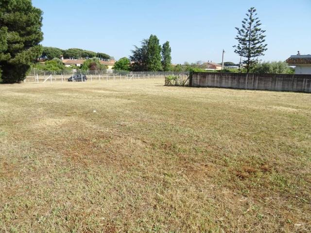 Terreno in vendita a Lavinio Stazione, Roma Capitale