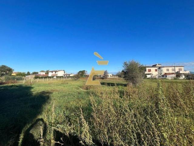 Terreno in vendita a Le Salzare, Aprilia