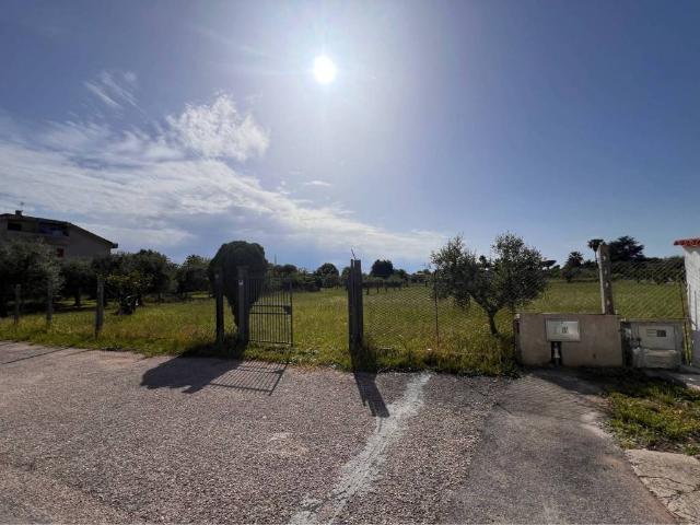 Terreno in vendita a Campo di Carne, Aprilia