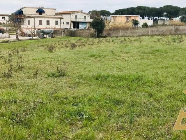 Terreno in vendita a Lampione, Aprilia