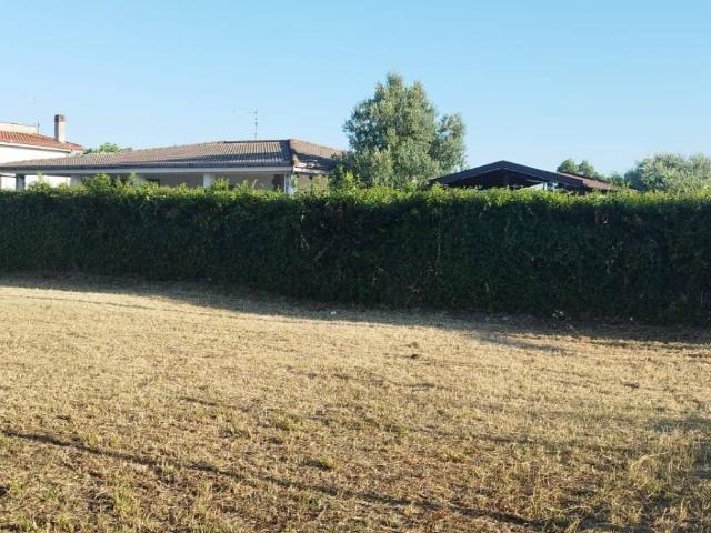 Terreno in vendita a Aprilia, Lazio