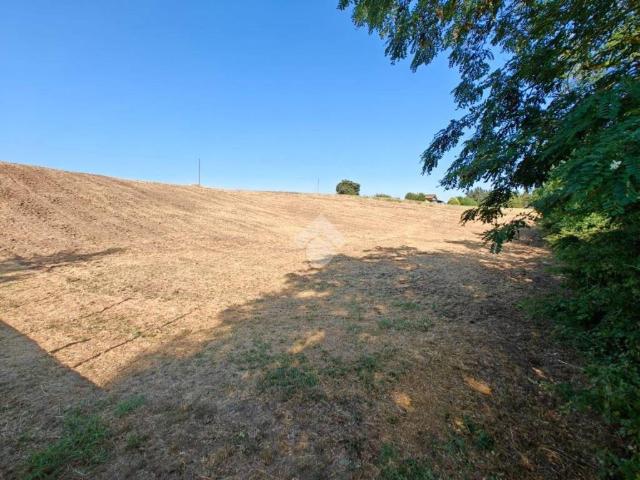 Terreno in vendita a Madonnina, Roma Capitale