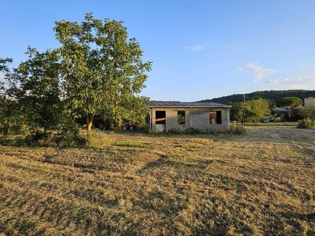 Terreno in vendita a Palazzo Del Pero, Toscana
