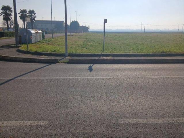Terreno in vendita a Alfonsine, Ravenna