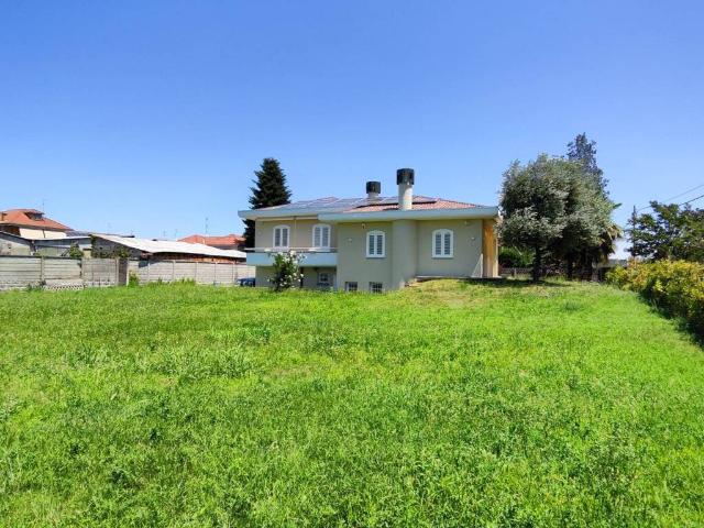 Terreno in vendita a Arluno, Milano