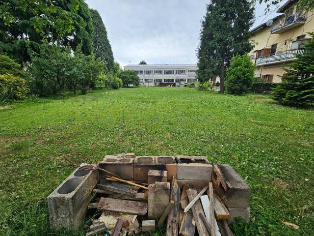Terreno in vendita a Arosio, Lombardia