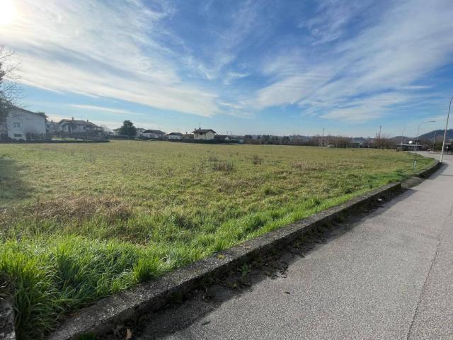 Terreno in vendita a Artegna, Friuli-Venezia Giulia