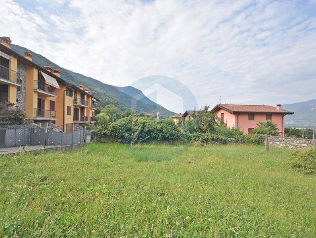 Terreno in vendita a Comunità montana della valle Camonica, Artogne