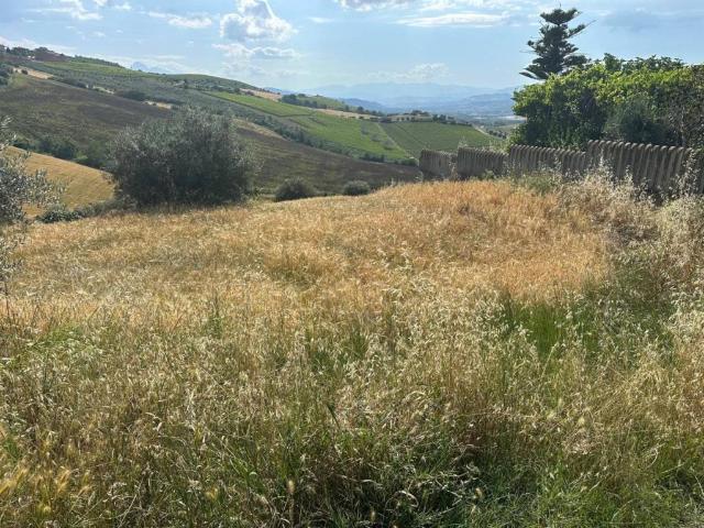 Terreno in vendita a Casoli di Atri, Atri