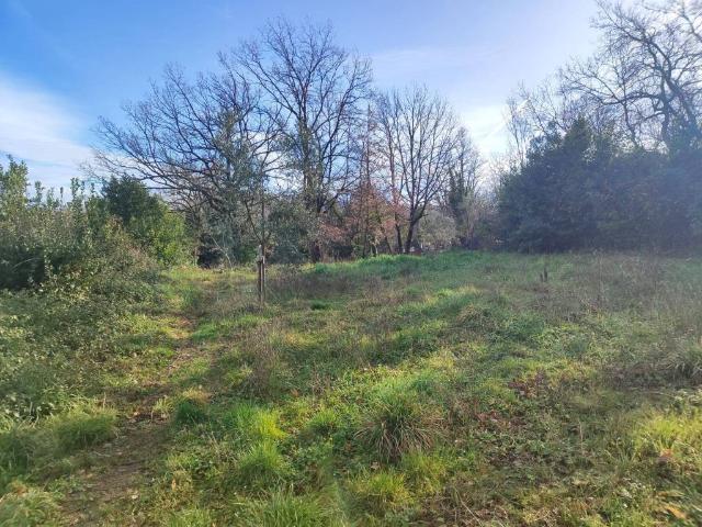 Terreno in vendita a Atripalda, Campania