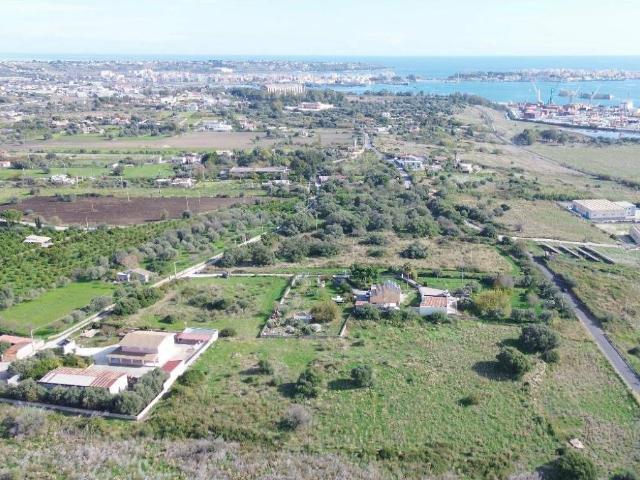 Terreno in vendita a Augusta, Sicilia