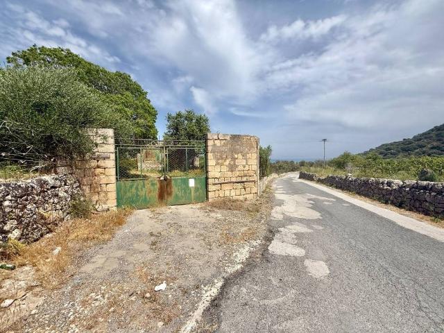 Terreno in vendita a Augusta, Sicilia