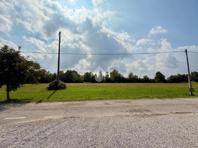 Terreno in vendita a Azzano Decimo, Friuli-Venezia Giulia