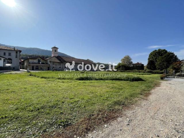 Terreno in vendita a Comunità Montana Valli del Verbano, Azzio