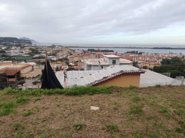 Terreno in vendita a Bacoli, Campania
